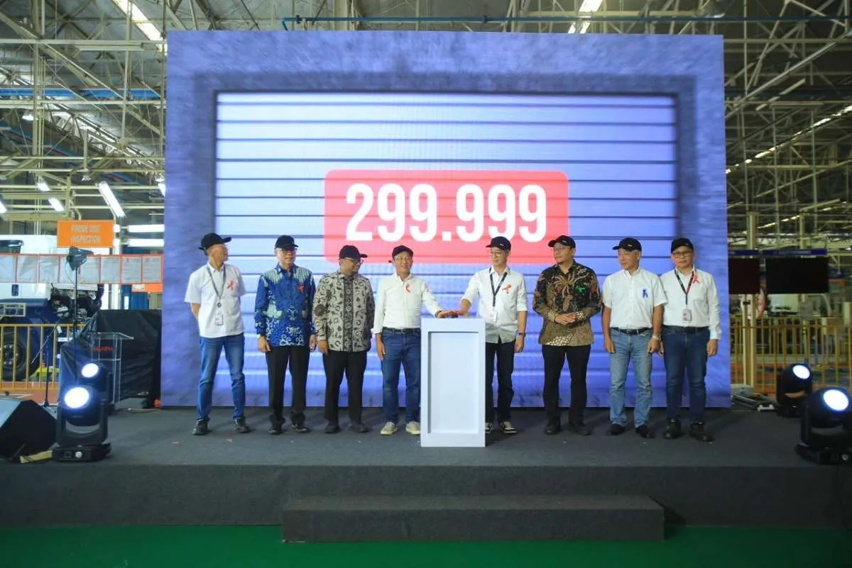 Isuzu Rayakan Pencapaian Produksi 300.000 Unit di Karawang