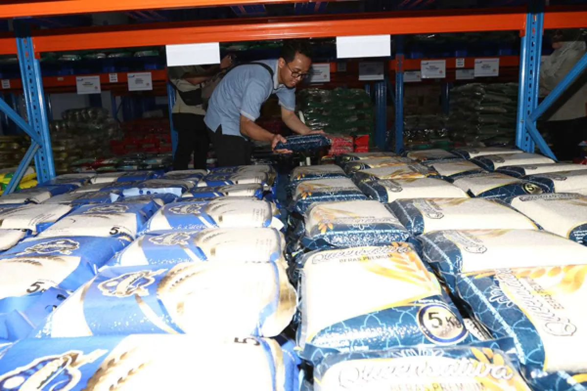 Meski ada ancaman virus corona, Menko Perekonomian pastikan stok pangan masih cukup