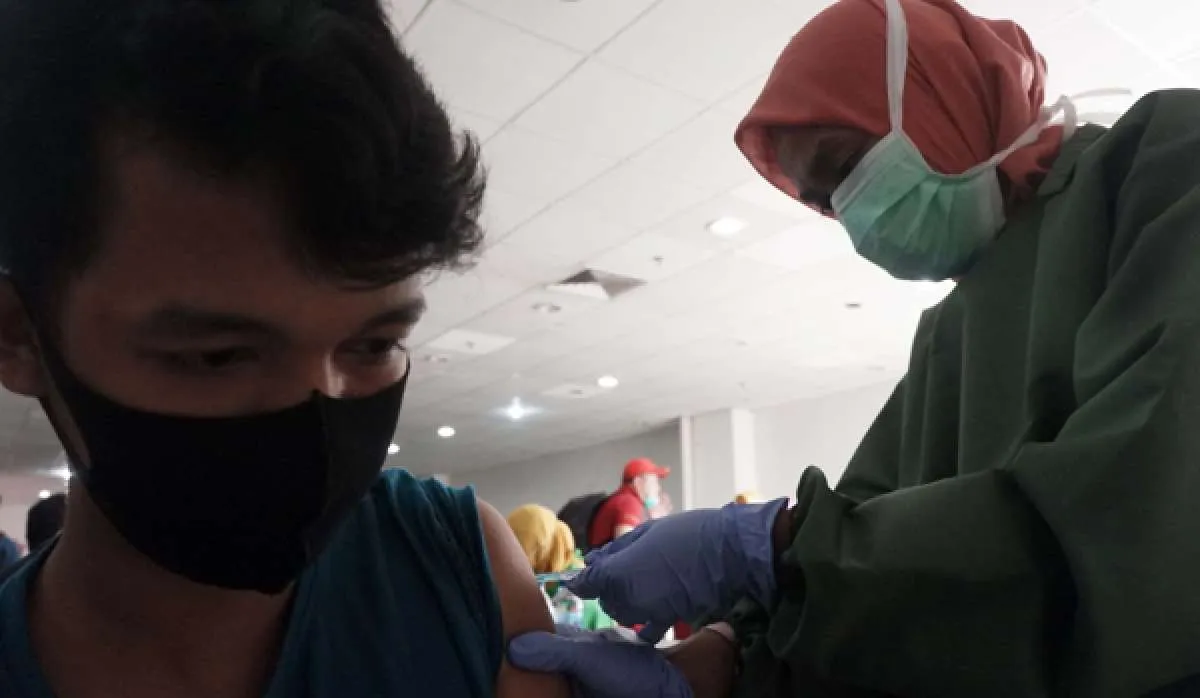 Vaksinasi gotong royong gratis bagi karyawan, tarif dibebankan ke perusahaan
