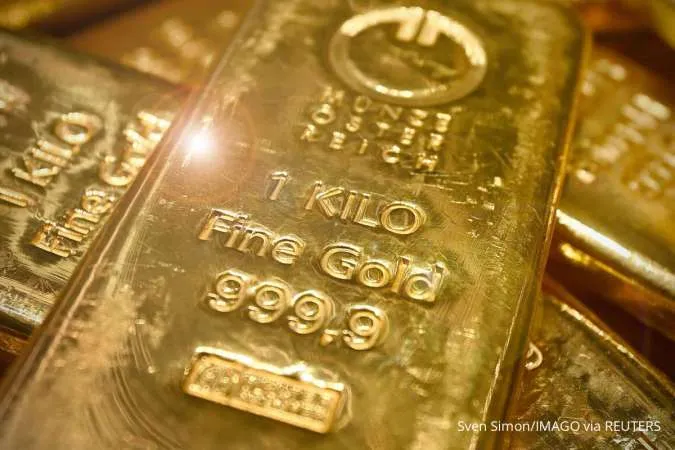 Sangsi Suku Bunga The Fed Turun, Harga Emas Melorot Dekati Level US$ 4.000