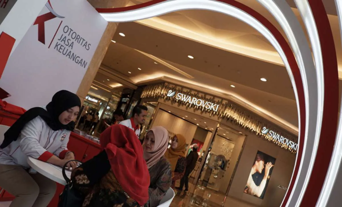 Lawan pinjol ilegal dengan menggencarkan literasi keuangan 