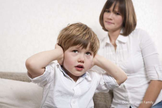4 Tips Membuat Anak Mau Mendengarkan Anda, Nomor 3 Paling Penting!