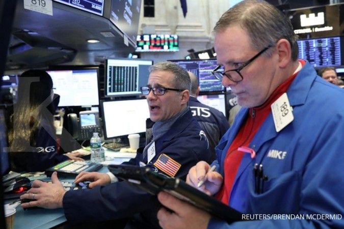 Akhir pekan, indeks S&P dan Nasdaq menguat, Dow Jones melemah