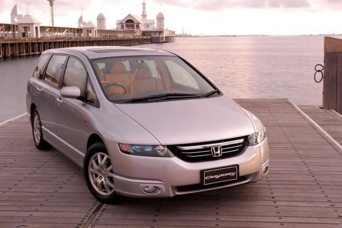 MPV Mewah kian murah, harga mobil bekas Honda Odyssey kini mulai Rp 110 juta