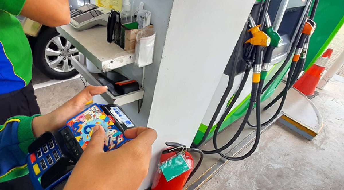 Transaksi Uang Elektronik Tumbuh