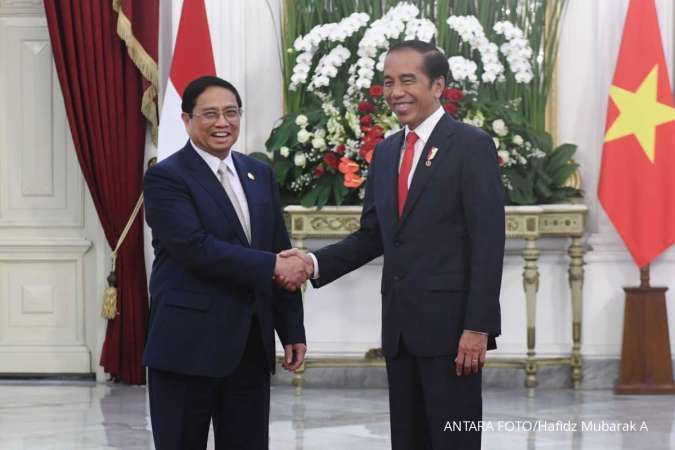 Bertemu PM Vietnam, Jokowi Bahas Kerja Sama Maritim hingga Kendaraan Listrik