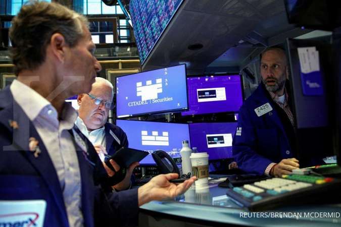 Wall Street naik tipis, tiga indeks utama mencapai rekor tertinggi