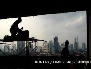 Ekonom Danareksa: Birokrasi berlarut-larut mengganjal investasi di dalam negeri