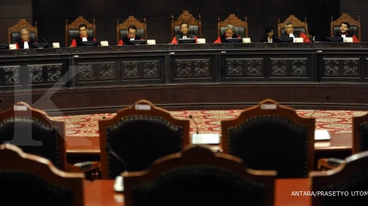 Guru besar Undip jadi hakim konstitusi