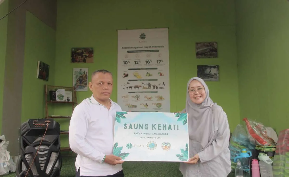 Biodiversity Warriors Peduli Kampung Nelayan, Tanam Pohon & Renovasi Saung Edukasi