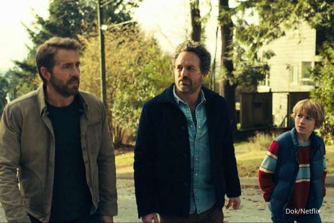 Film Netflix Dibintangi Ryan Reynolds, The Adam Project Rilis Foto-Foto Adegan Baru