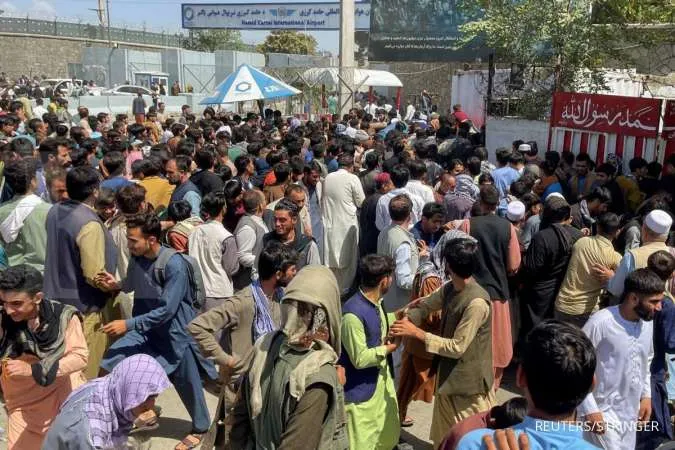 Indonesia's air force evacuates citizens from Afghanistan