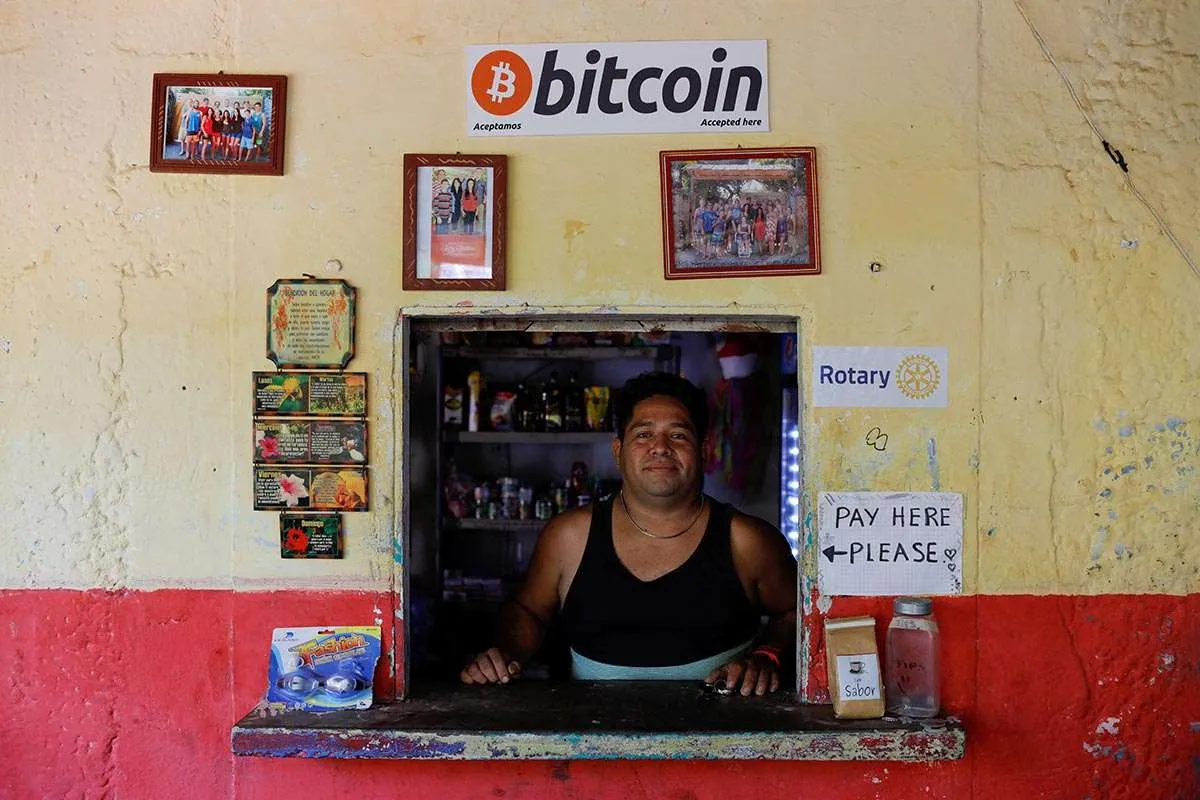 El Salvador Rombak Kebijakan Bitcoin Demi Dana Segar IMF