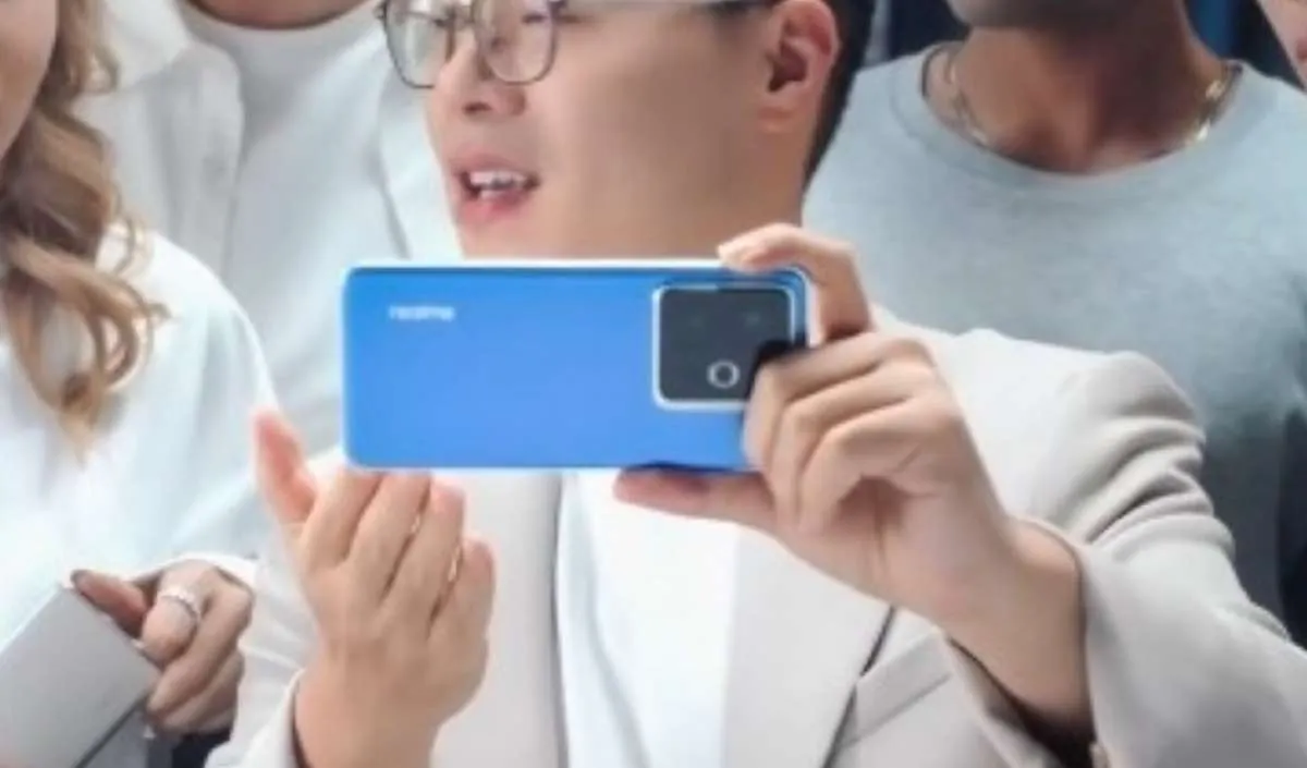 Realme Pamerkan HP dengan Kipas Pendingin Bawaan Khusus Gaming