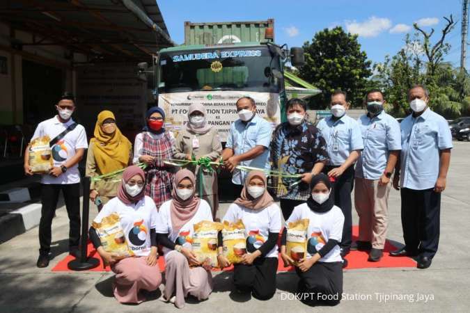 Food Station Gelar Pengiriman 1 Kontainer FS-Borneofood ke Kalimantan