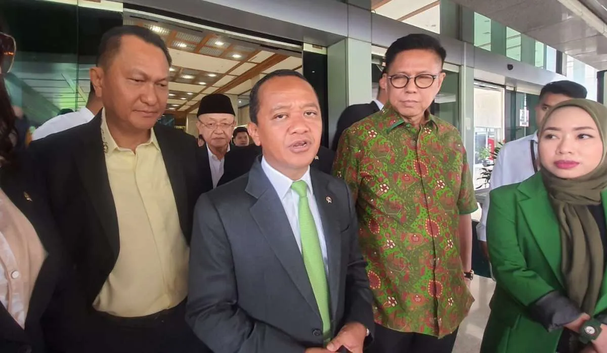 Bahlil Ungkap Rencana Pembangunan Pabrik Metanol Senilai US$ 1,2 Miliar Tahun 2025