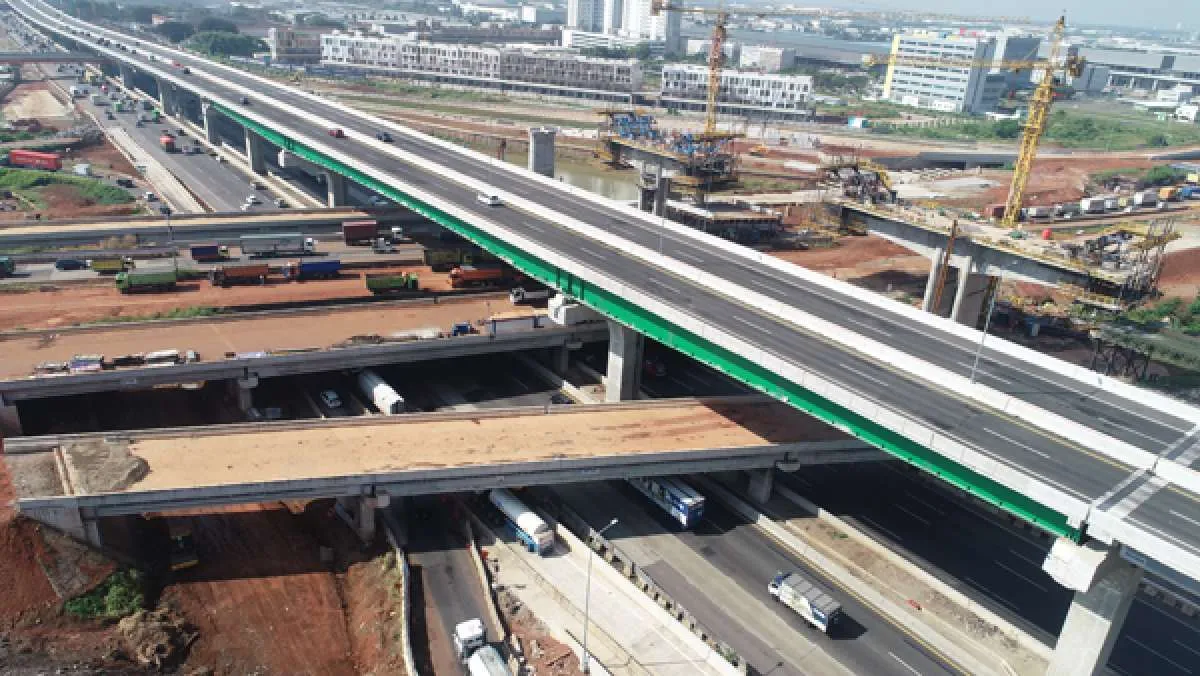 Konstruksi Tol Cibitung-Cilincing ambruk, ada delapan pekerja luka-luka 