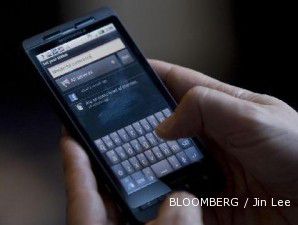Anak Muda Singapura Tak Bisa Hidup Tanpa Handphone