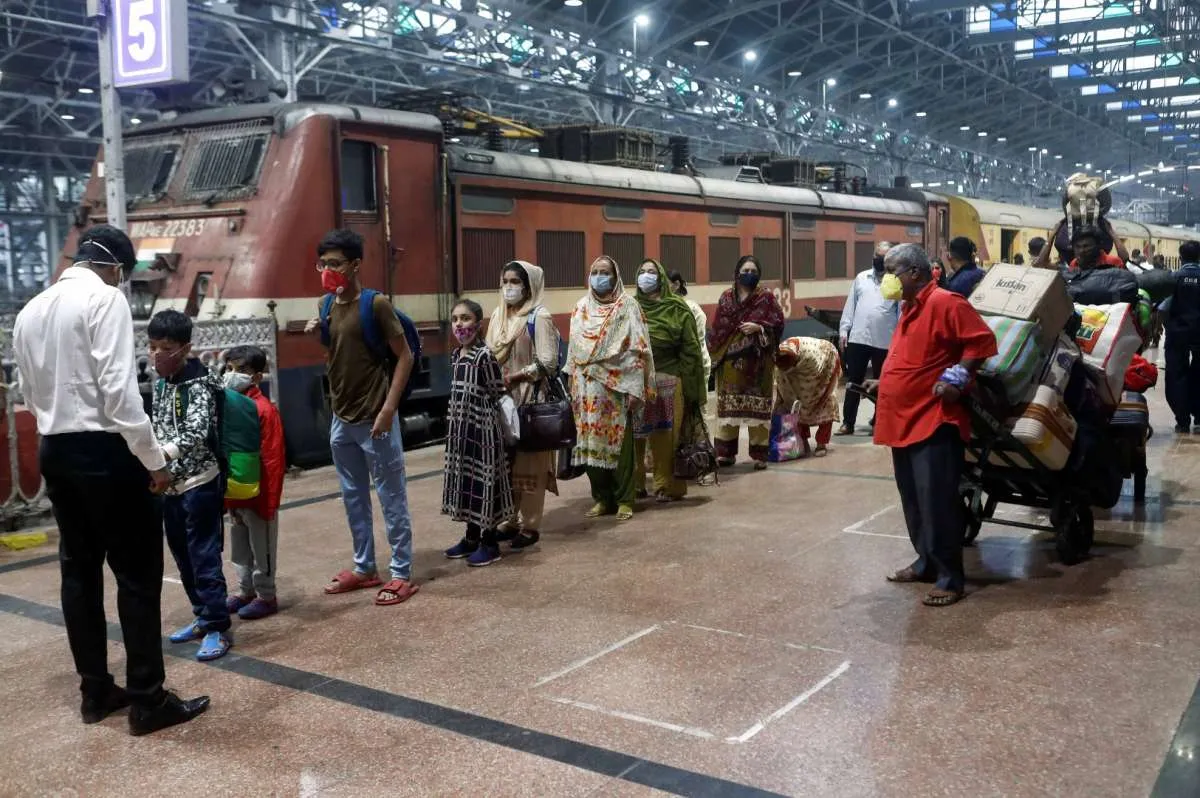 Tambahan kasus corona di India melambat setelah sentuh 10 juta, sudah herd immunity?