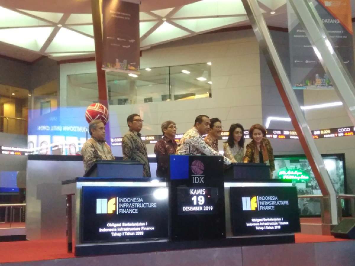 Indonesia Infrastructure Finance (IIF) Catatkan Obligasi Senilai Rp 1,5 Triliun