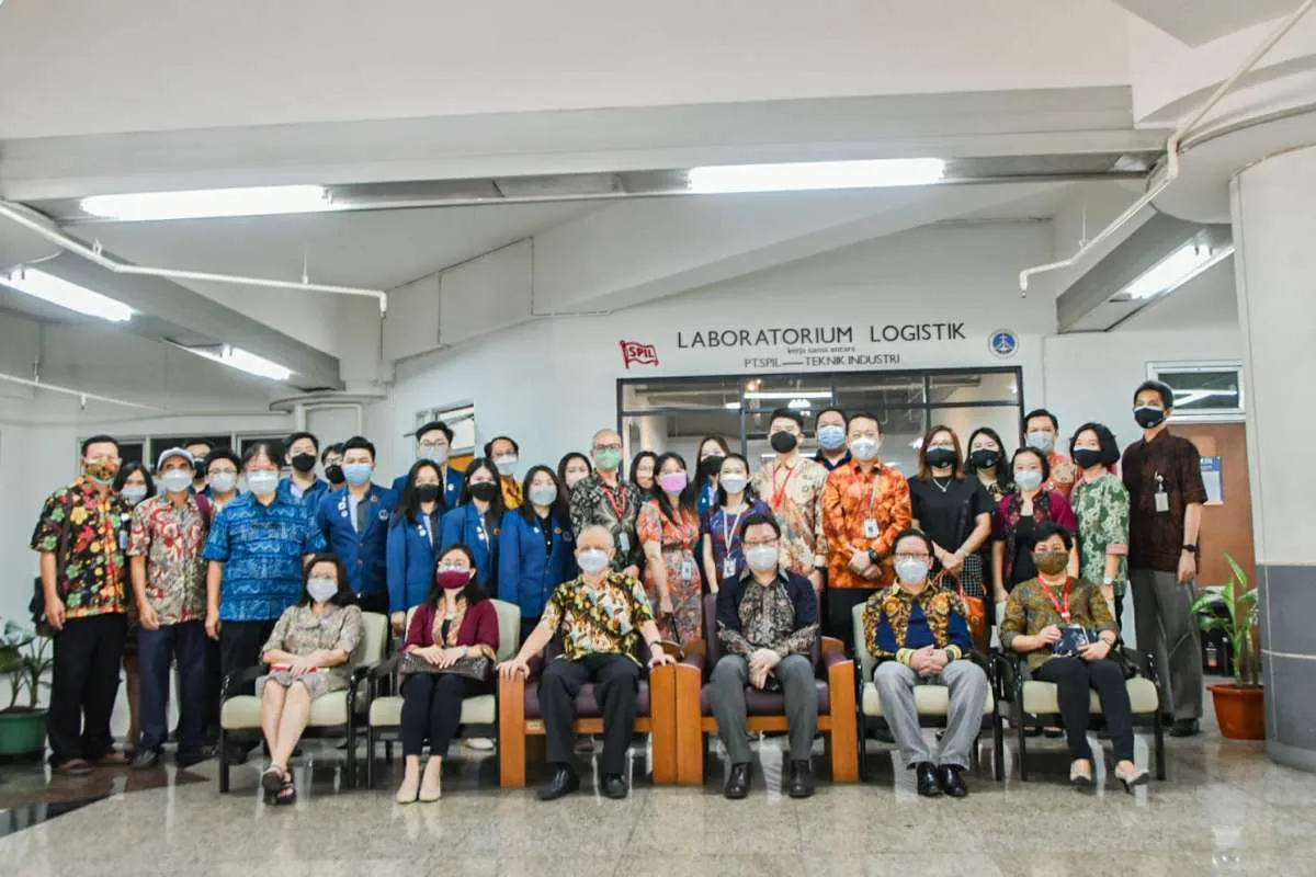 Universitas Kristen Petra jalin kerjasama dengan SPIL dirikan laboratorium logistik