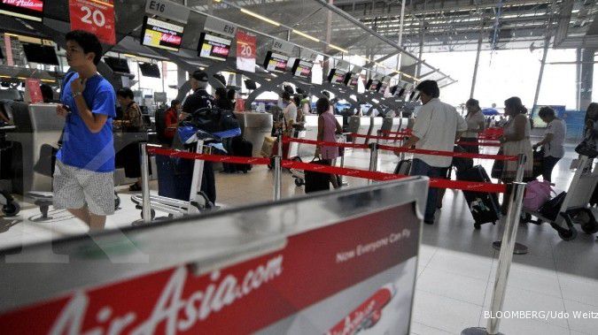 Pesawat hilang, saham AirAsia menukik tajam 