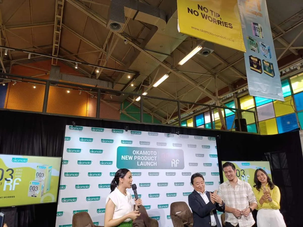 Okamoto Luncurkan Inovasi Kondom Latex Tipis Pertama di Indonesia Tanpa Tip