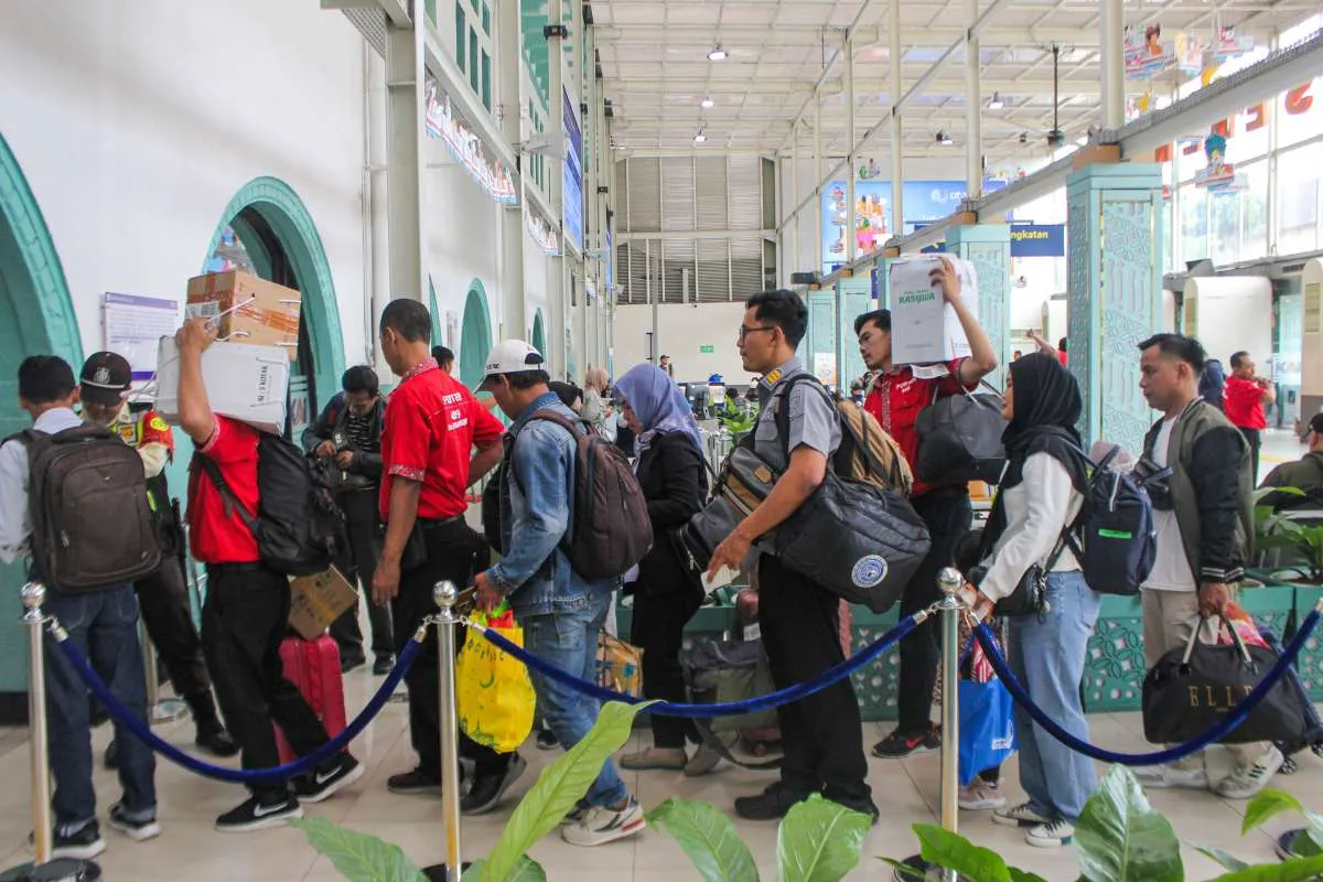Jumlah Pemudik Diprediksi Turun, Ekonom: Sinyal Pelemahan Ekonomi