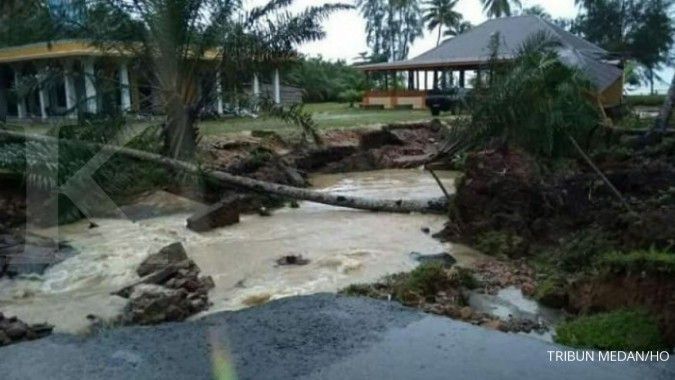 Peringatan Dini Cuaca Besok (18/7) Hujan Deras, Provinsi Ini Waspada Bencana