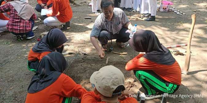 IHA Adakan Walking Tour dan Pembersihan Situs Cagar Budaya Peringati Hari Purbakala