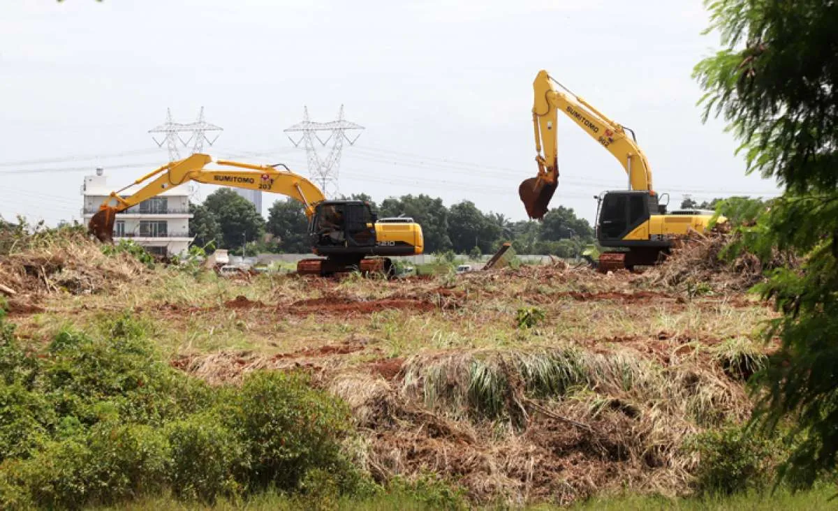 Harga Komoditas Masih Terkoreksi, Pasar Alat Berat Terancam Lesu