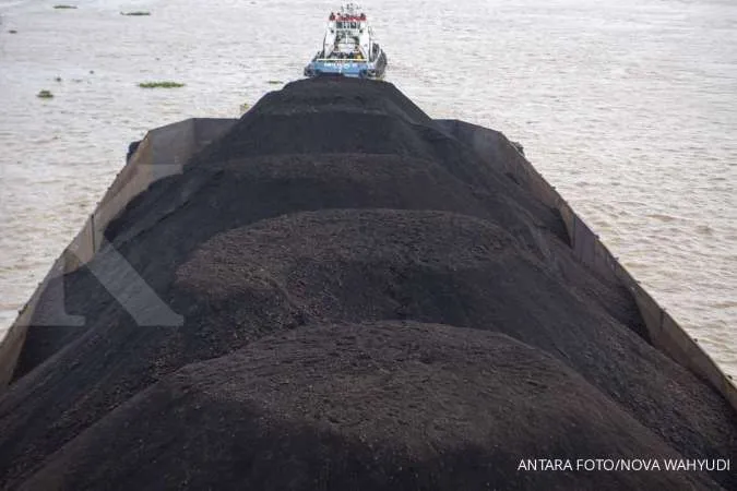 Indonesian coal exports seen down 10% by 2025- consultancy group CRU