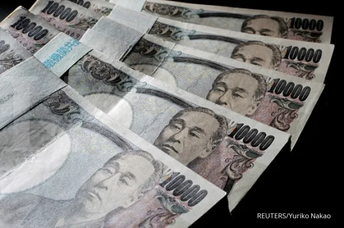BOJ Likely to Raise Inflation Forecast Near 2%, Vow to Keep Easy Policy
