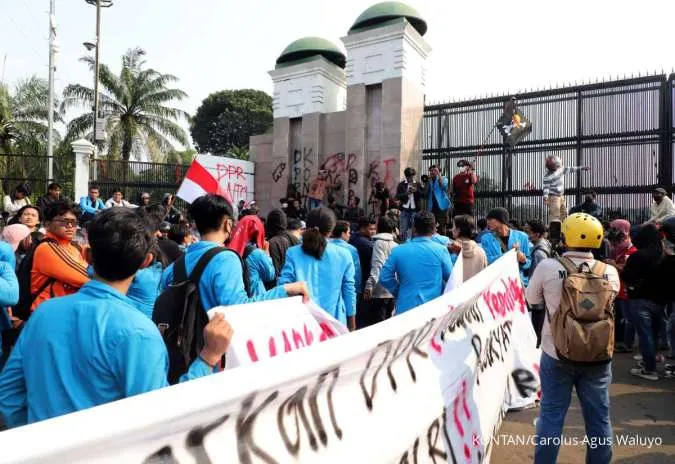 Indonesian Groups Call Off Protests on Monday, Citing Heightened Security
