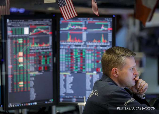 Abaikan stimulus The Fed, Wall Street dan Dow Jones kompak turun 