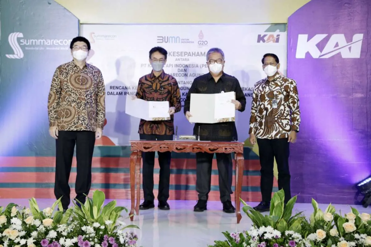 Penandatanganan MoU PT Summarecon Agung Tbk dan PT KAI Indonesia (Persero) 