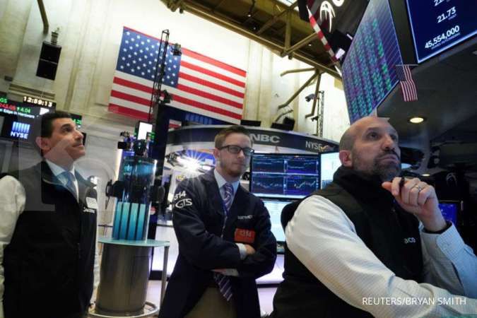 Wall Street naik tipis, Dow Jones ditutup flat pasca peringatan Fed soal virus corona