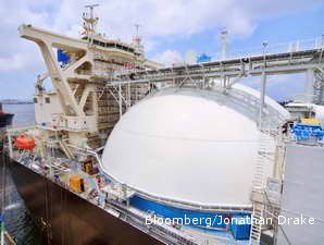 Pertamina Mencari Kapal LNG Terminal Floating 