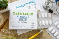 Cetirizine: Kegunaan, Dosis, Aturan Pakai, dan Efek Samping