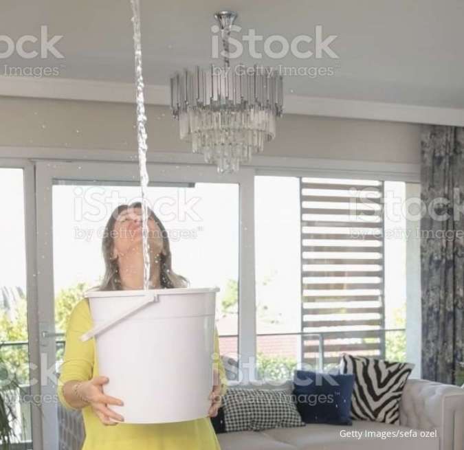 Musim Hujan Tiba, Begini Cara Mengatasi Atap Bocor