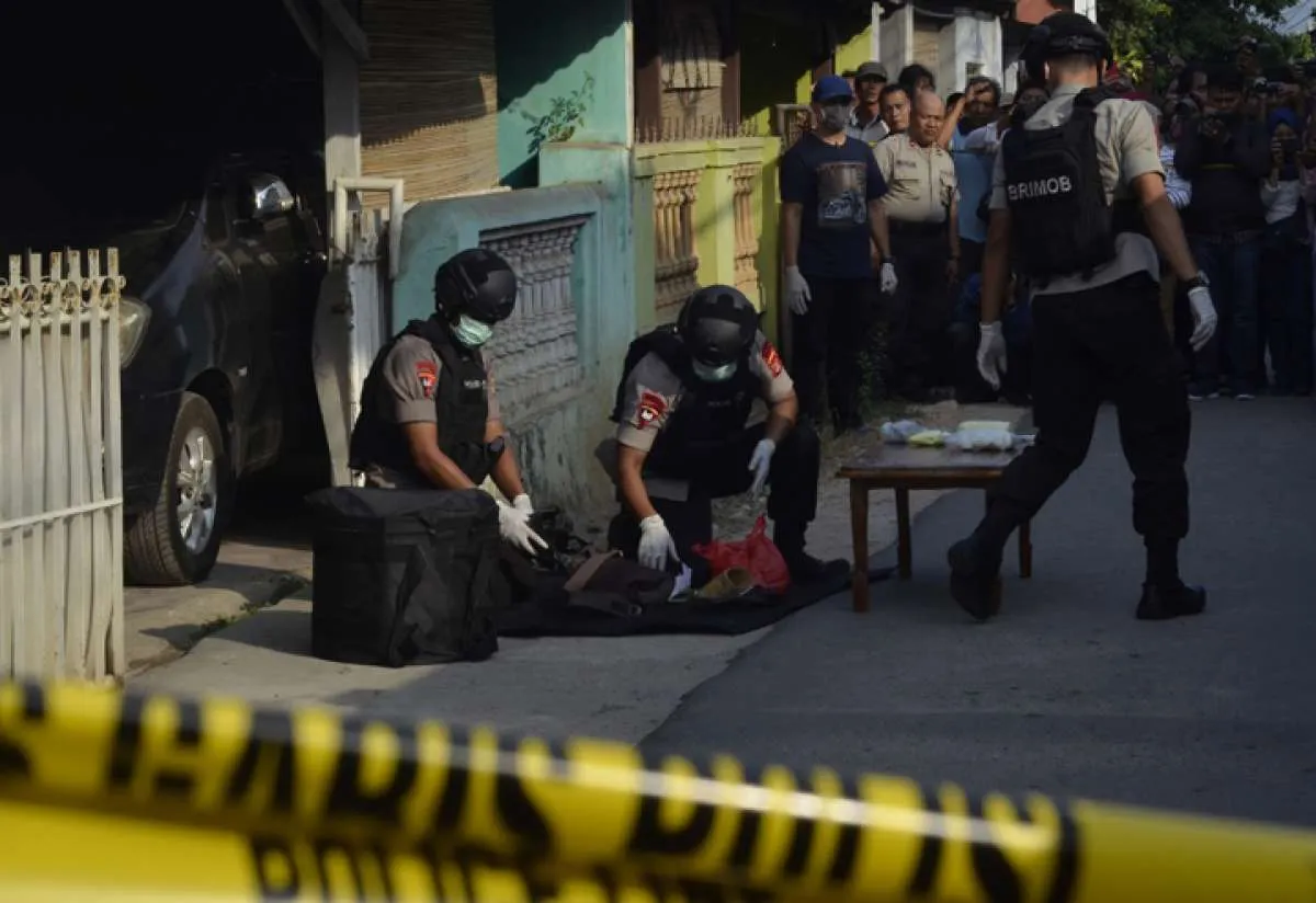 Total, sudah 40 terduga teroris yang polisi tangkap sepanjang 10-17 Oktober 2019