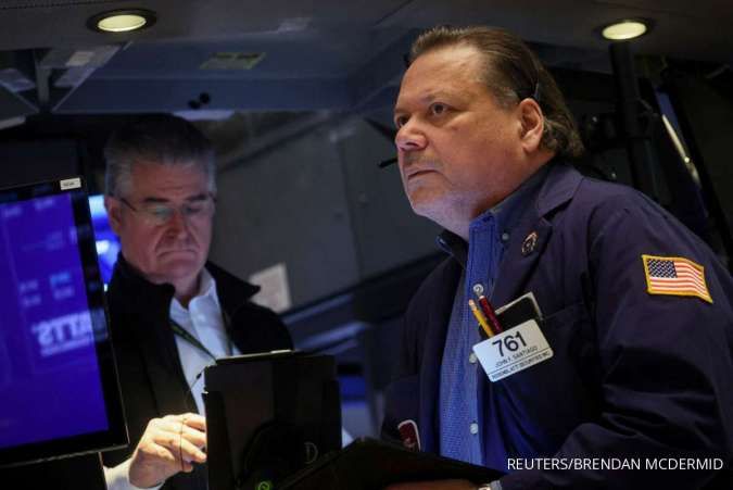 Wall Street Tergelincir, Pasar Saham Diramal Datar Hingga Pekan Depan