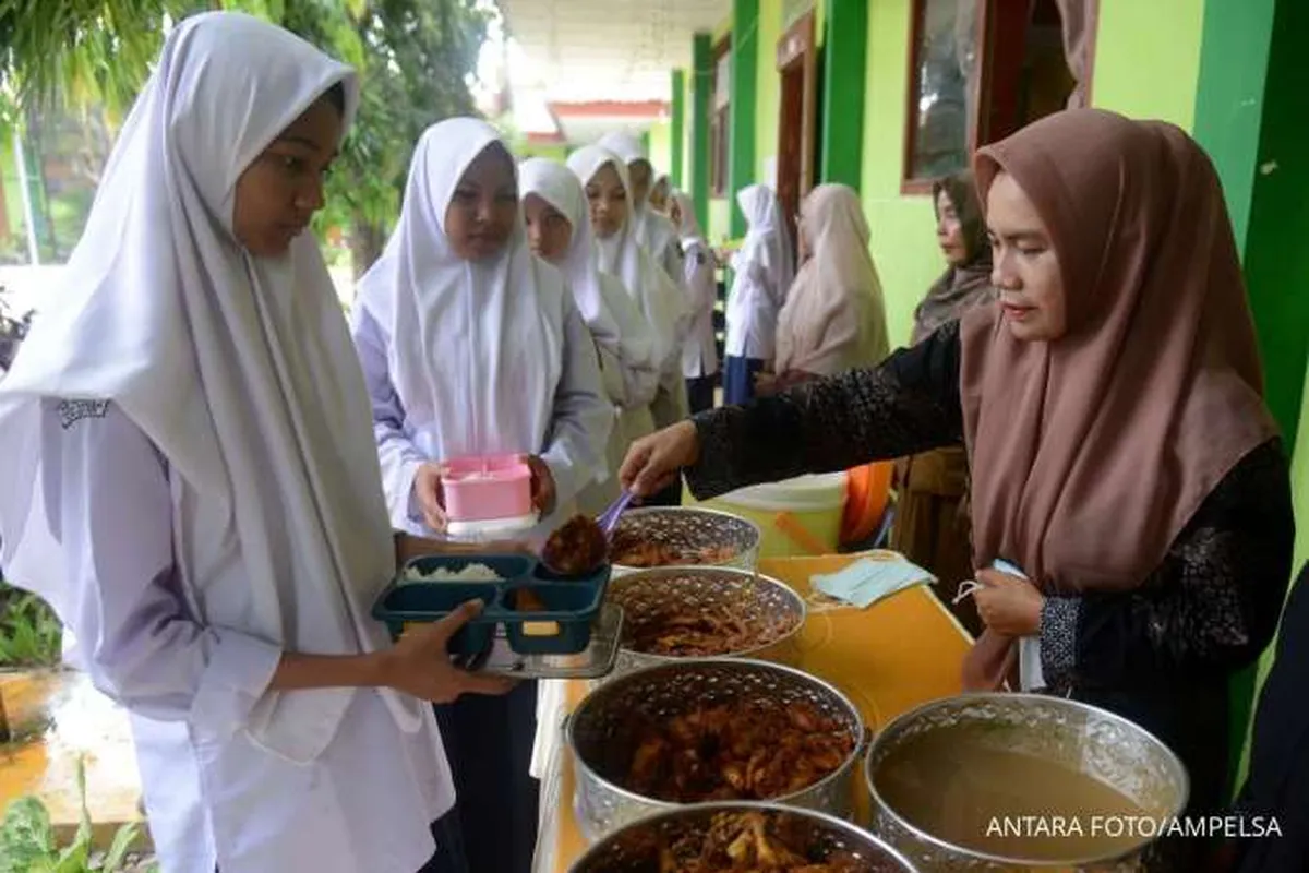 Anggaran Makan Bergizi Gratis Dialokasikan Rp 800 Miliar Per Hari