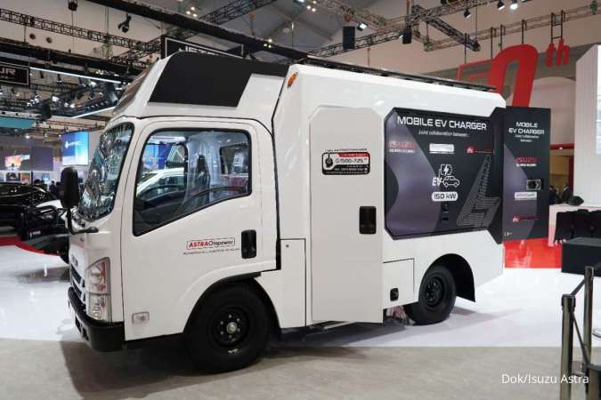 Isuzu Elf Dikembangkan menjadi Mobile Charging Station