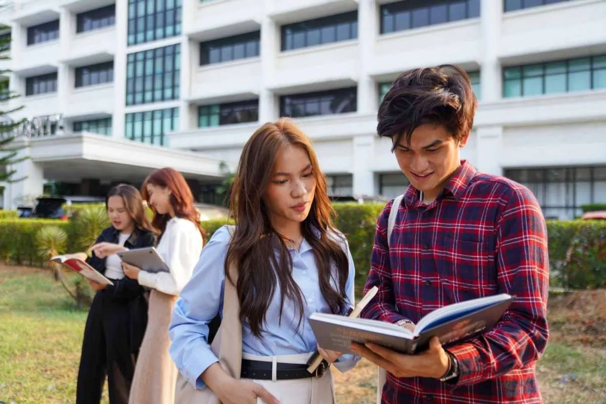 Mau Kuliah di Luar Negeri, Siapkan Hal Ini Sejak Awal