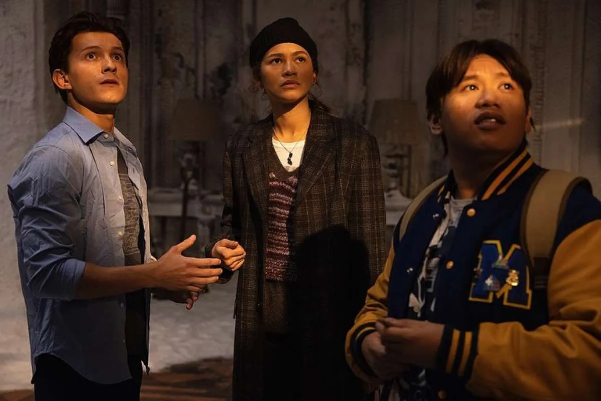 Foto-foto Spider-Man 3 akhirnya dirilis, Peter Parker siap beraksi dengan temannya