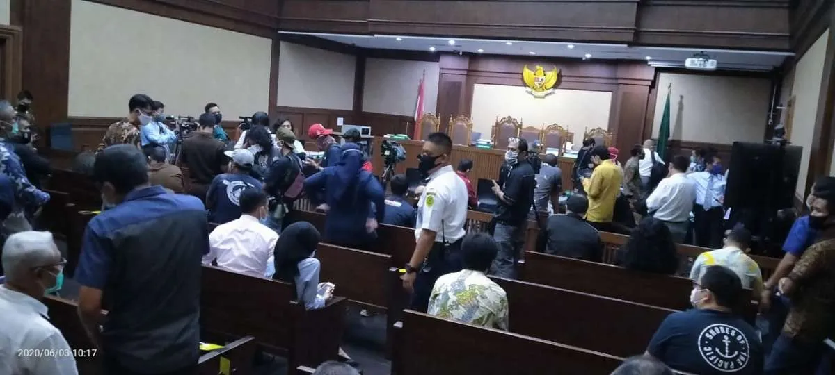 SIDANG KASUS JIWASRAYA: Pengacara Bentjok dan Heru sudah hadir, sidang belum dimulai