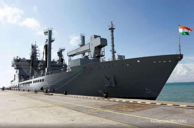 India mengerahkan kapal perang di Laut Cina Selatan