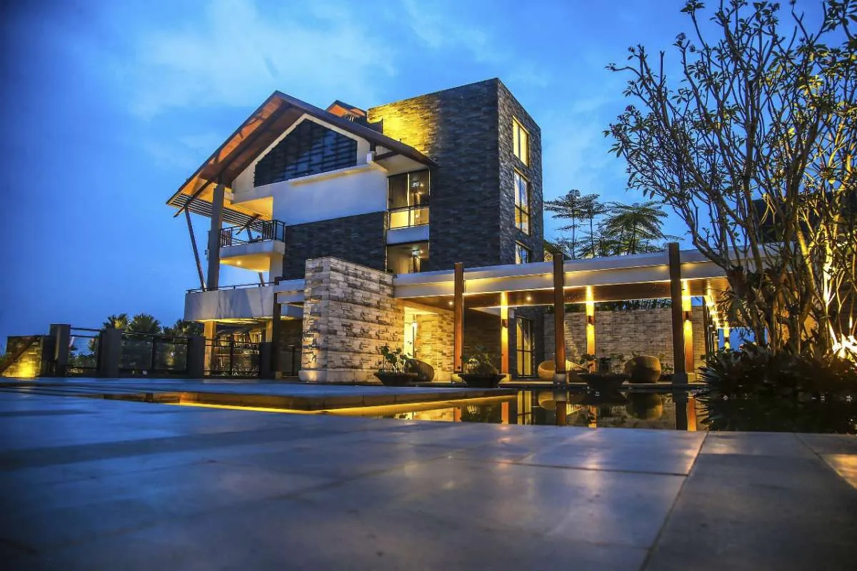 Pelaku bisnis perhotelan terus beradaptasi dengan standar kehidupan baru Covid-19