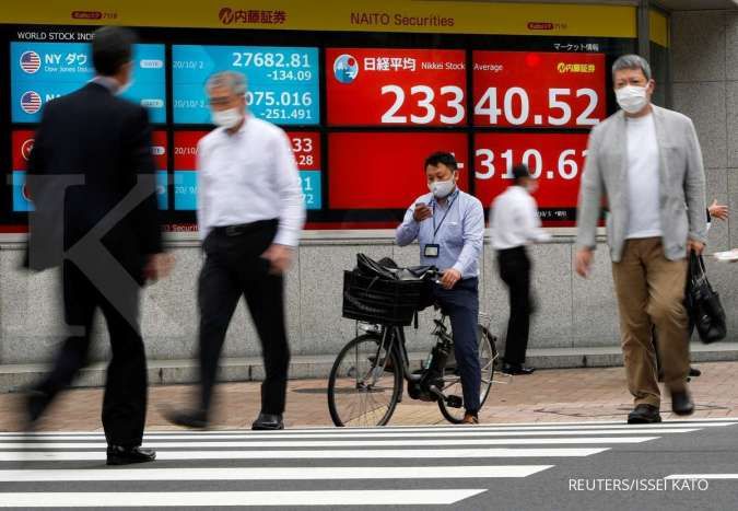 Bursa Asia memerah mengekor Wall Street, dipicu lonjakan kasus infeksi corona global